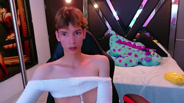 Stefany PiInk online show from 04/07/26, 12:56