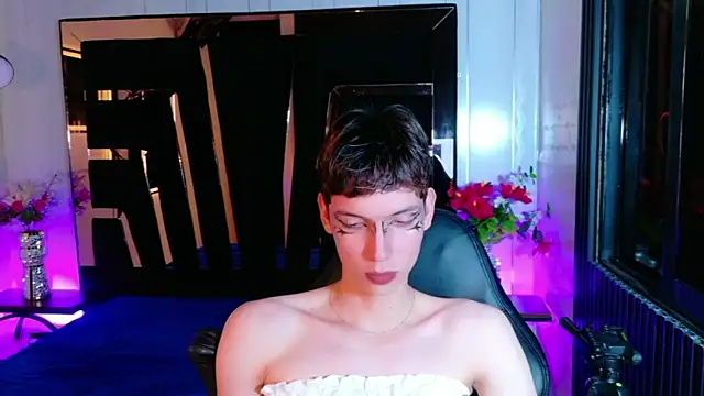 Snapshot of Stefany_PiInk chatting on 04/17/26, 08:00 Stefany PiInk online show from 04/17/26, 08:00