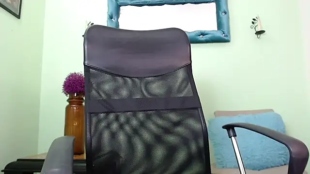 ChalonVera online show from 03/26/26, 07:23