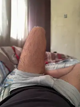 Cr1sXPorn online show from 04/18/26, 04:20