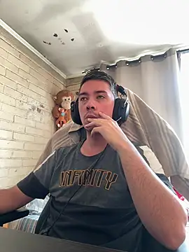 Cr1sXPorn online show from 03/13/26, 03:50