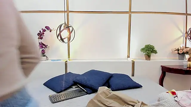 BrendaCantorel online show from 04/08/26, 11:55