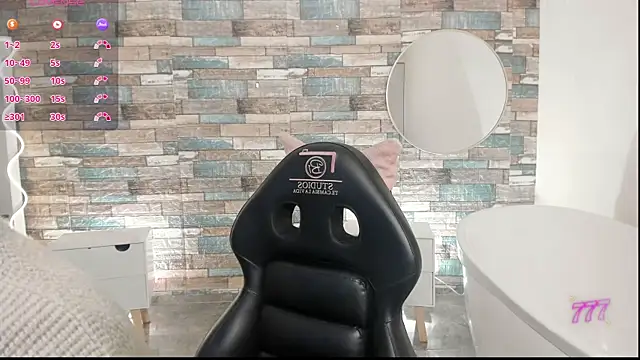 Snapshot of JUSTIN_TAY1 chatting on 04/04/26, 11:39 JUSTIN TAY1 online show from 04/04/26, 11:39