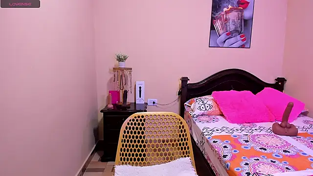 sara florez12 online show from 04/22/26, 11:17