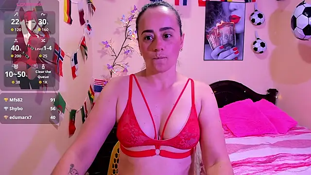 Snapshot of sara_florez12 chatting on 06/30/26, 10:59 sara florez12 online show from 06/30/26, 10:59