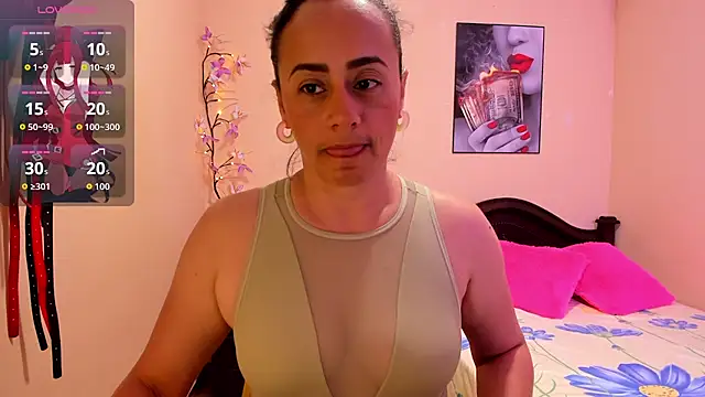 Snapshot of sara_florez12 chatting on 07/17/26, 11:29 sara florez12 online show from 07/17/26, 11:29