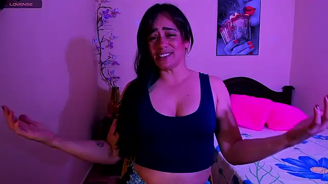 Snapshot of sara_florez12 chatting on 07/15/26, 11:06 sara florez12 online show from 07/15/26, 11:06