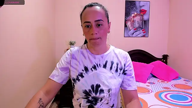 sara florez12 online show from 05/14/26, 10:45