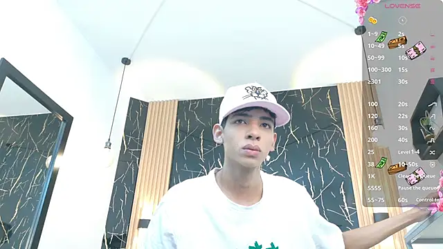 Snapshot of ValeriHot_1 chatting on 06/15/26, 02:56 ValeriHot 1 online show from 06/15/26, 02:56
