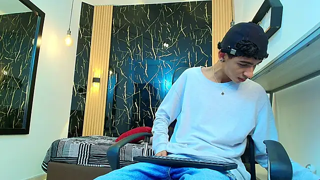 ValeriHot 1 online show from 04/18/26, 03:31