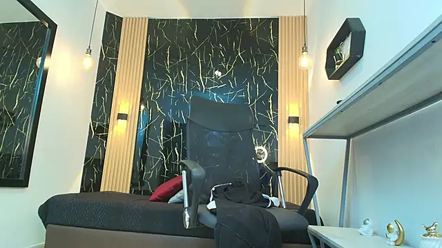Snapshot of ValeriHot_1 chatting on 05/18/26, 02:23 ValeriHot 1 online show from 05/18/26, 02:23