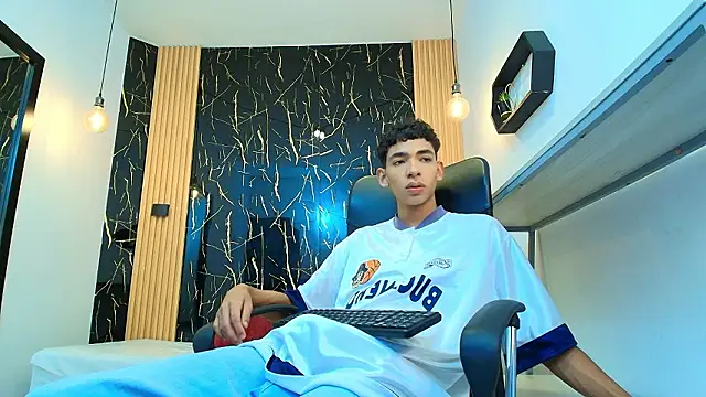 ValeriHot 1 online show from 03/20/26, 03:07