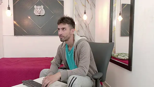 KingOfTemptation online show from 06/01/26, 04:02