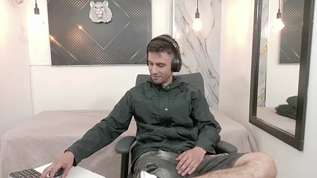 KingOfTemptation online show from 05/24/26, 03:06