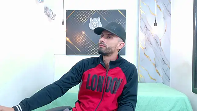 KingOfTemptation online show from 06/15/26, 03:40
