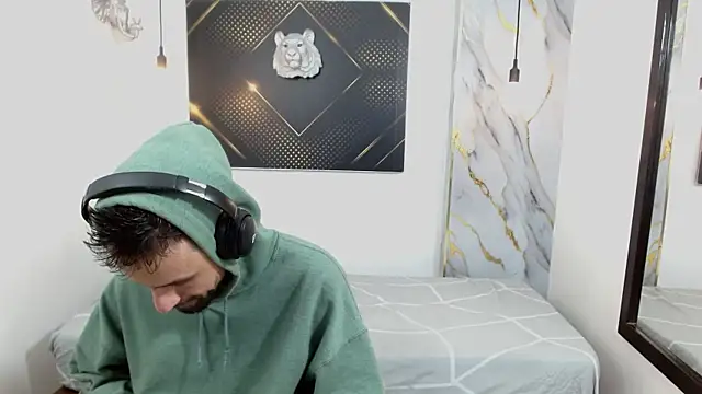 KingOfTemptation online show from 04/07/26, 03:41