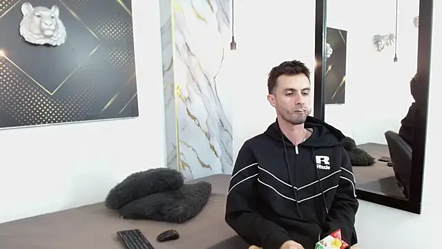 KingOfTemptation online show from 04/24/26, 04:03