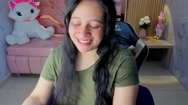 sara tellez s online show from 06/10/26, 03:08