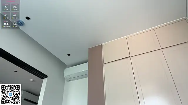 AliceBloomxxx online show from 05/01/26, 03:33