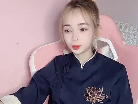 Odile068 online show from 03/11/26, 05:56