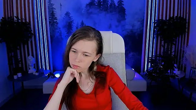 Snapshot of AriaGracen chatting on 04/10/26, 08:21 AriaGracen online show from 04/10/26, 08:21