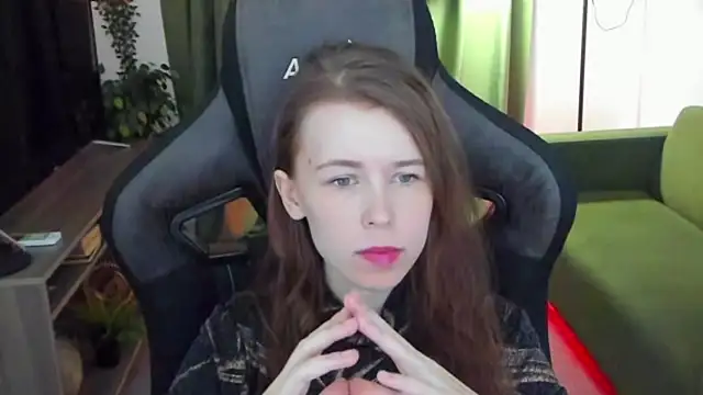 Snapshot of AriaGracen chatting on 03/27/26, 08:22 AriaGracen online show from 03/27/26, 08:22