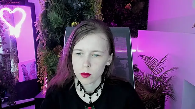 Snapshot of AriaGracen chatting on 04/05/26, 08:32 AriaGracen online show from 04/05/26, 08:32