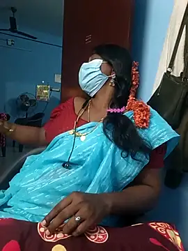 Snapshot of jothika45 chatting on 04/20/26, 06:53 jothika45 online show from 04/20/26, 06:53