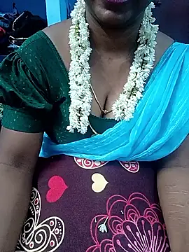 Snapshot of jothika45 chatting on 05/15/26, 04:38 jothika45 online show from 05/15/26, 04:38