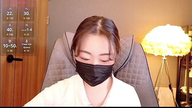 Berry Chuu online show from 03/19/26, 05:13