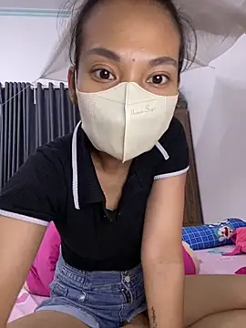 -Lilyn- online show from 03/19/26, 04:34