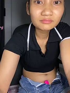 -Lilyn- online show from 04/02/26, 06:14