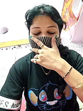 Snapshot of Rani_Mukherjee7676 chatting on 04/17/26, 05:43 Rani Mukherjee7676 online show from 04/17/26, 05:43