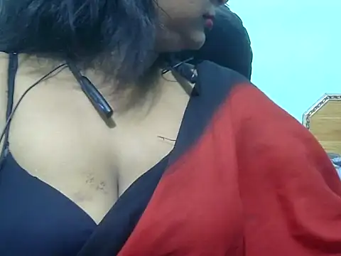 Rashmi hotgirl online show from 05/11/26, 04:15