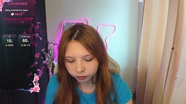 Snapshot of Ember_Vexen chatting on 03/13/26, 04:06 Ember Vexen online show from 03/13/26, 04:06