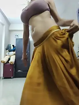 nidhii nude online show from 07/03/26, 10:16