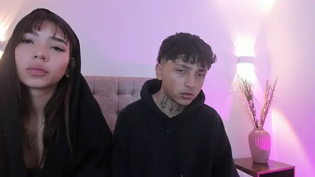 Sky n Zayn online show from 04/15/26, 12:21