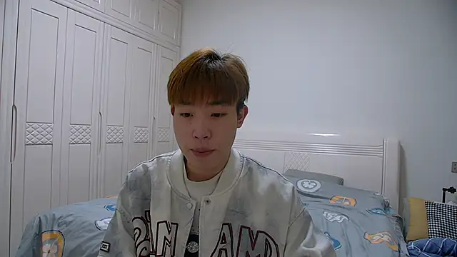 Similu-001 online show from 03/08/26, 10:07