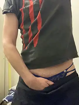 Snapshot of ParisSlut chatting on 05/08/26, 10:02 ParisSlut online show from 05/08/26, 10:02