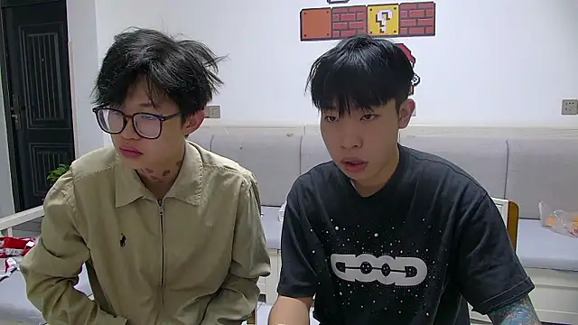 Chili-001 online show from 04/10/26, 10:11