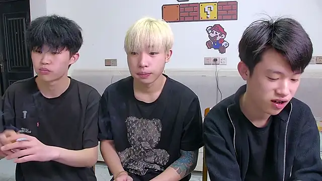 Chili-001 online show from 04/06/26, 10:27