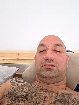 Snapshot of Gaboo0909 chatting on 04/04/26, 01:17 Gaboo0909 online show from 04/04/26, 01:17