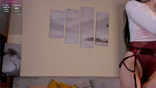 Snapshot of pearl_sky chatting on 04/04/26, 09:21 pearl sky online show from 04/04/26, 09:21