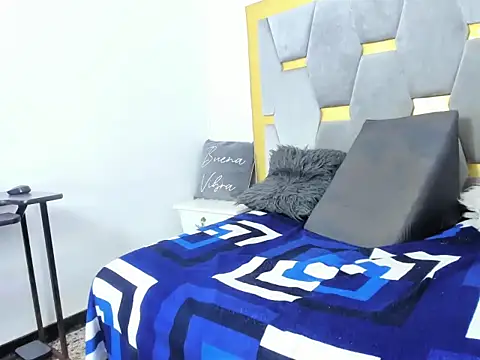 KiaraJohnsonn online show from 03/19/26, 12:49