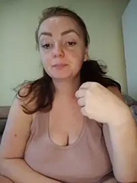 Bella-Monroe online show from 05/03/26, 04:21