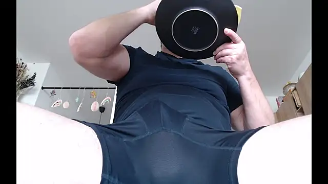 Snapshot of gr8stdaddy chatting on 04/02/26, 09:27 gr8stdaddy online show from 04/02/26, 09:27