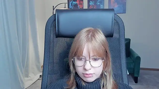 NiaHodge online show from 03/10/26, 01:37