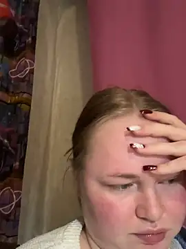 AuroraVale online show from 04/17/26, 07:06