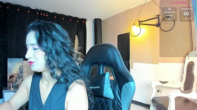 Vicky Angeel online show from 06/18/26, 04:11