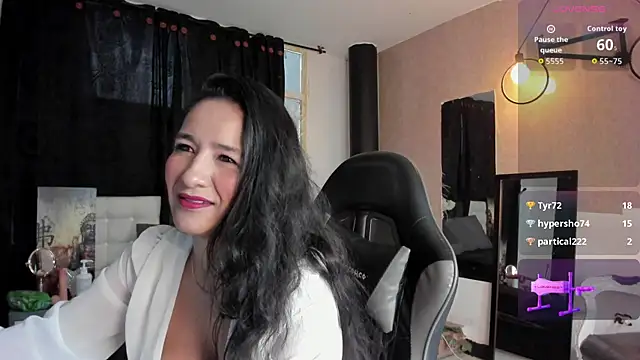 Vicky Angeel online show from 06/25/26, 06:02